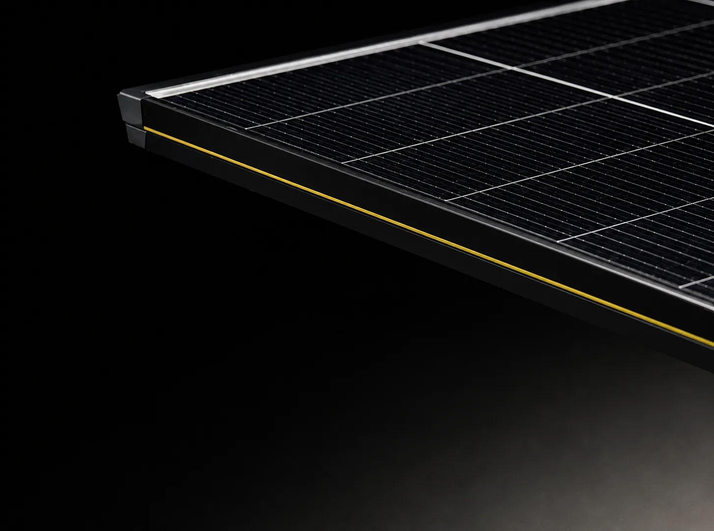 Modulo fotovoltaico TORRI Half Cell con bordo X-CORE