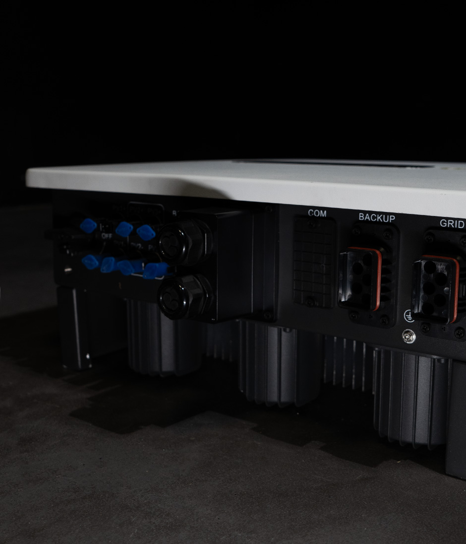 aura 8k 10k inverter trifase ibrido made in italy