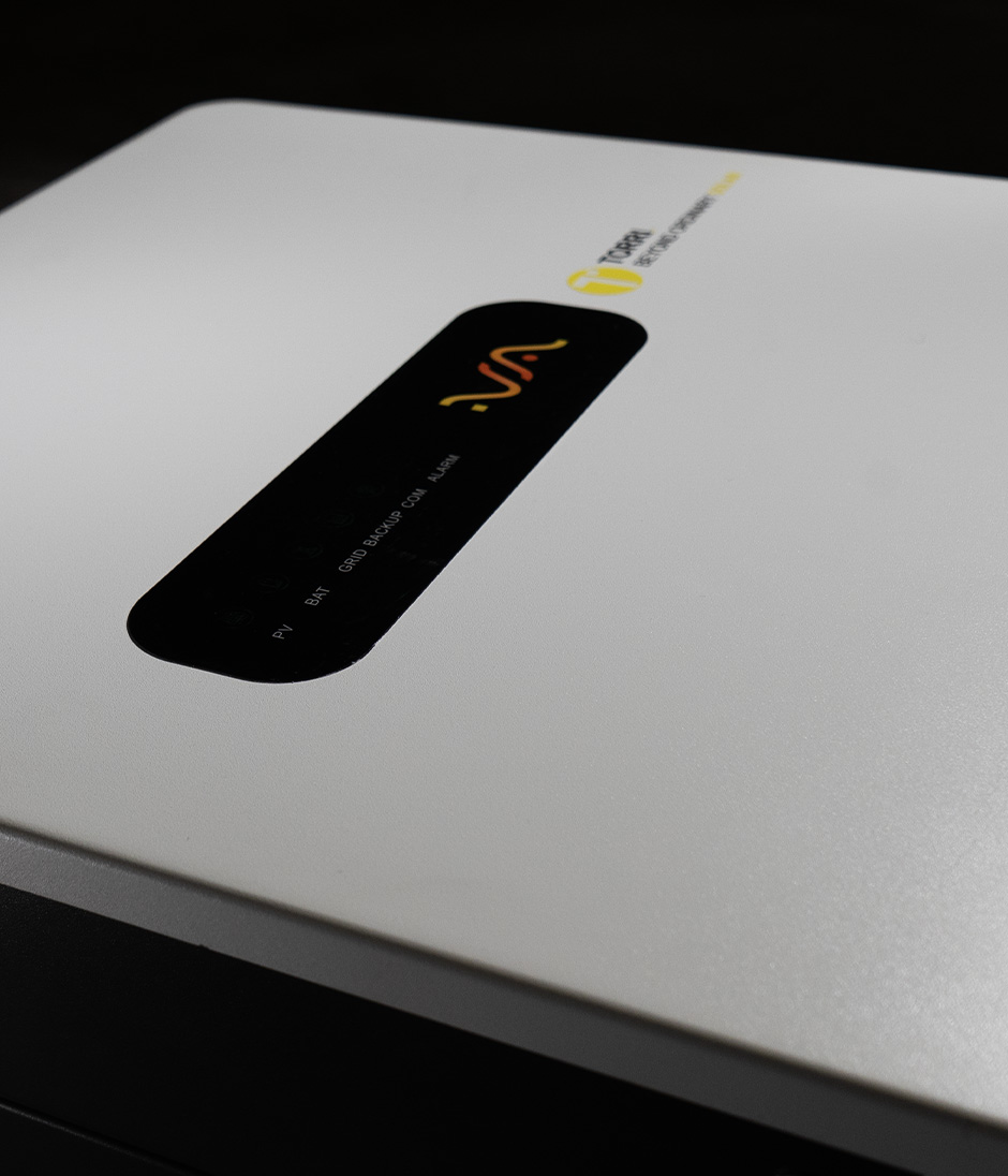 aura inverter trifase ibrido made in italy