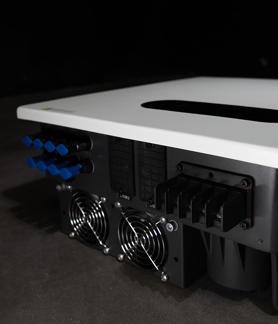 torri aura 30k inverter trifase efficienza alta